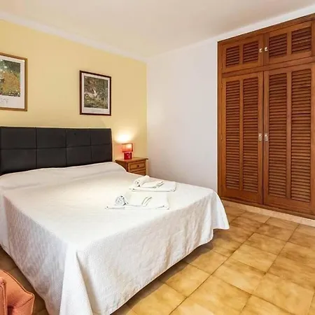 Fabulous With Views In By Renthousing Διαμέρισμα Port de Pollenca