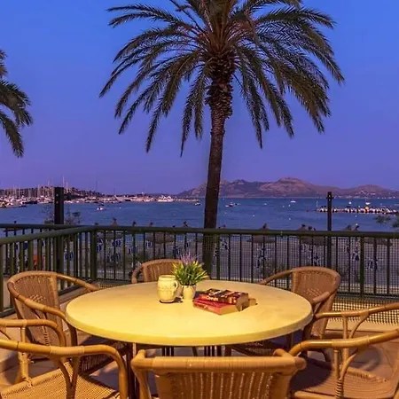 Fabulous With Views In By Renthousing Διαμέρισμα
