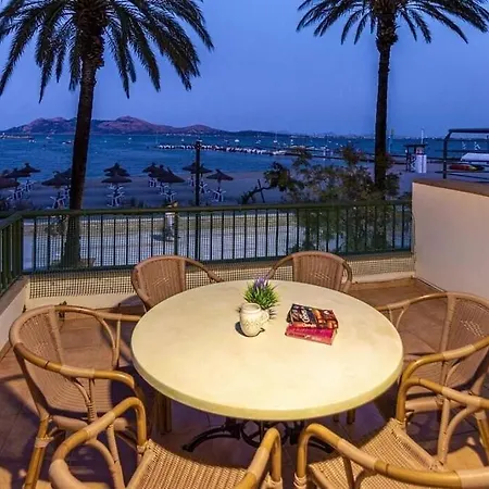 Διαμέρισμα Fabulous With Views In By Renthousing *
